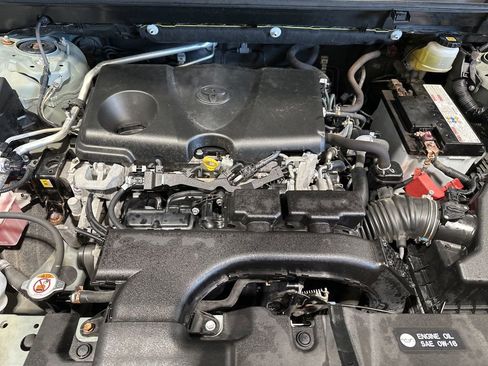 Used 2019 Toyota RAV4 XLE w/ Convenience Package AWD/4WD image 21