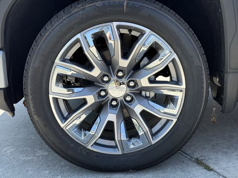 New 2026 GMC Sierra 1500 Denali w/ Denali Reserve Package image 9