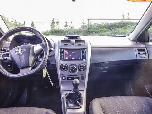 Used 2013 Toyota Corolla S image 13