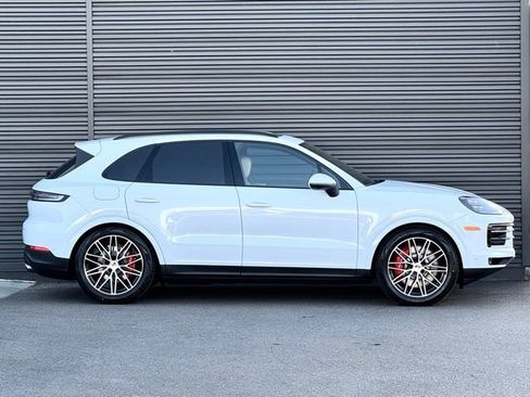 New 2026 Porsche Cayenne S AWD/4WD image 8