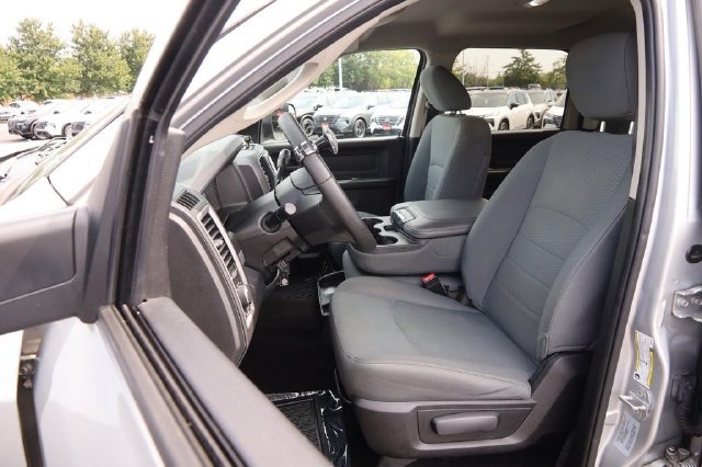 Used 2016 RAM 2500 Tradesman w/ Chrome Appearance Group AWD/4WD image 8
