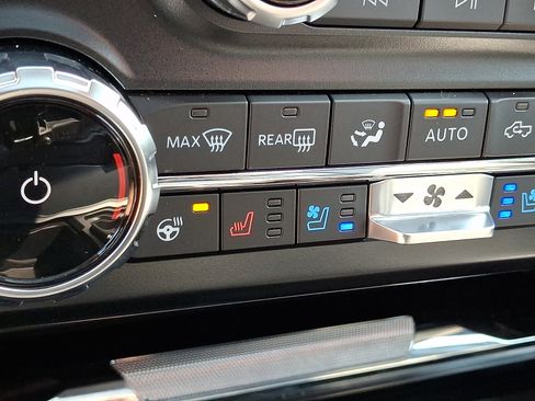 Certified 2024 Ford F250 Lariat w/ Lariat Ultimate Package AWD/4WD image 30