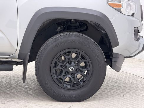 Used 2022 Toyota Tacoma SR w/ SX Package image 12