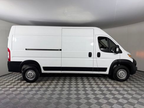 Used 2025 RAM ProMaster 3500 w/ Convenience Group FWD image 5
