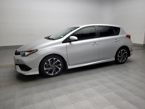 Used 2017 Toyota Corolla iM image 2