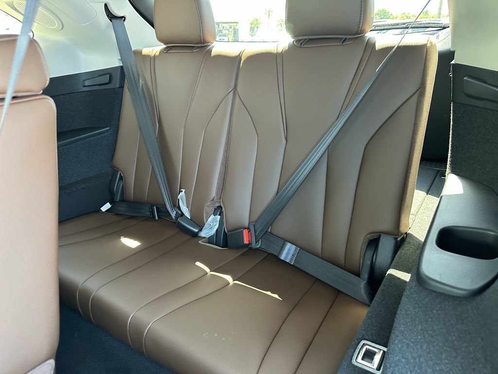 Used 2026 Acura MDX w/ Technology Package FWD image 16