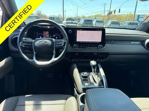 Used 2025 Chevrolet Colorado ZR2 w/ Technology Package AWD/4WD image 21