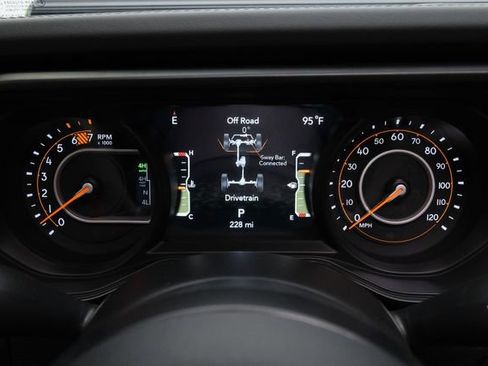 Used 2025 Jeep Wrangler Unlimited Rubicon 392 image 57