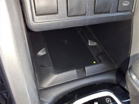 Used 2024 Toyota Corolla Cross LE image 8