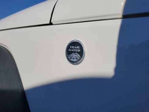 Certified 2017 Jeep Wrangler Unlimited Sport w/ Max Tow Package image 10