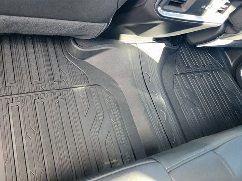 New 2026 GMC Sierra 1500 Elevation w/ Elevation Premium Package image 9