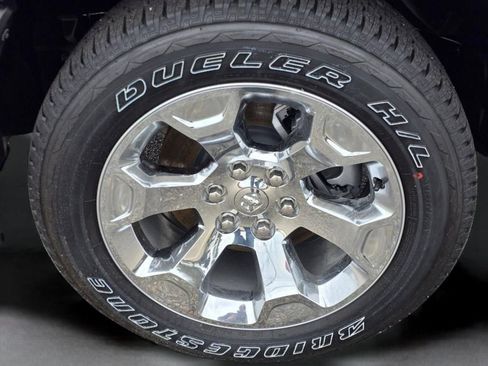New 2026 RAM 1500 Big Horn AWD/4WD image 13