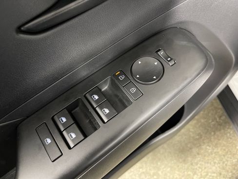 Used 2026 Hyundai Kona SEL Sport FWD image 18