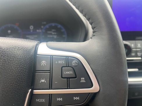 Used 2024 Toyota Grand Highlander AWD image 15