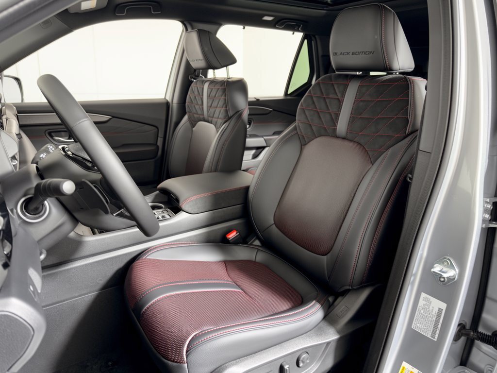New 2026 Honda Pilot Black Edition image 5