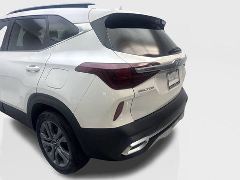 Used 2023 Kia Seltos S FWD image 19