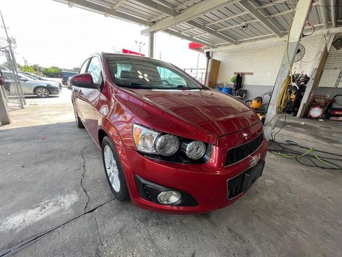 Used 2016 Chevrolet Sonic LT w/ Wheels and Fog Lamp Package FWD image 5