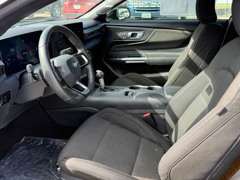Used 2024 Ford Mustang Coupe image 10