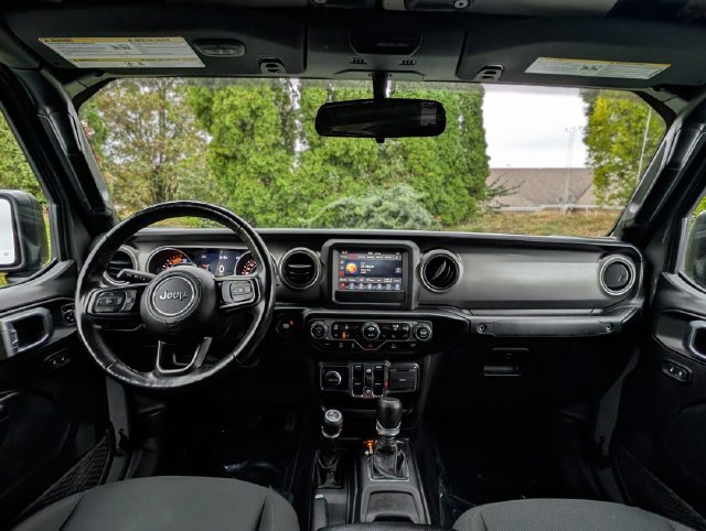 Used 2021 Jeep Gladiator Sport AWD/4WD image 13
