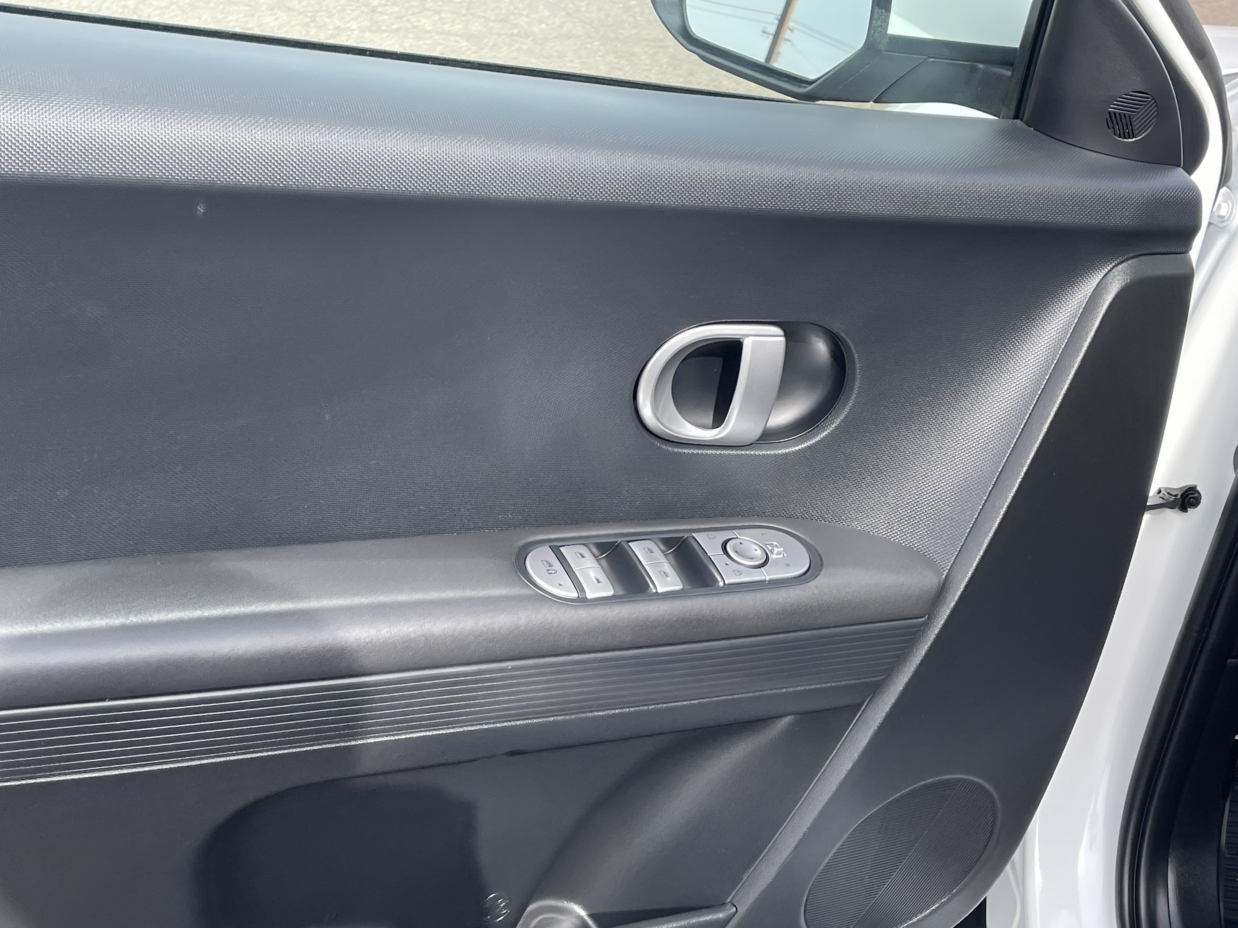 Certified 2024 Hyundai Ioniq 5 SEL RWD image 17