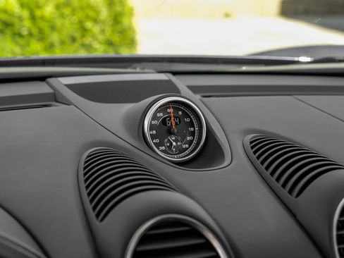 Used 2025 Porsche 718 Cayman RWD image 24