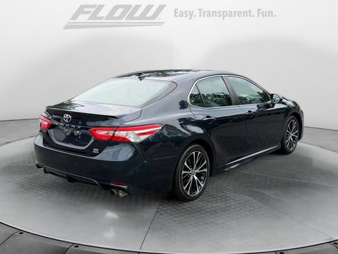 Used 2020 Toyota Camry SE AWD/4WD image 9