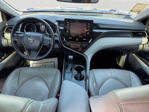 Used 2023 Toyota Camry SE FWD image 17