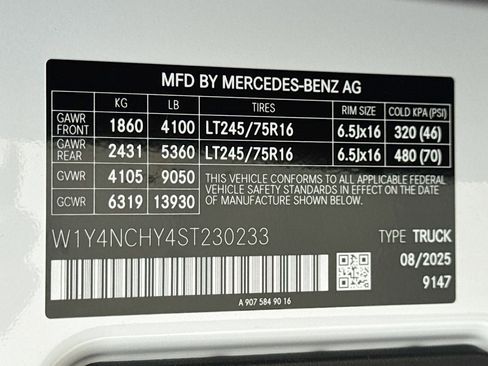 New 2025 Mercedes-Benz Sprinter 2500 image 26