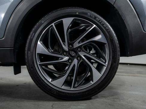 Used 2019 Hyundai Tucson Sport FWD image 16