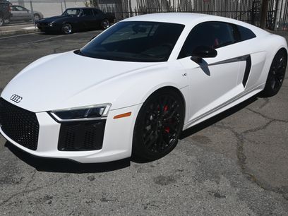 Used 2018 Audi R8 V10 w/ Premium Package