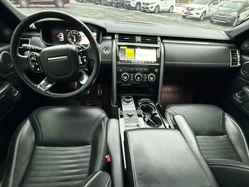 Used 2020 Land Rover Discovery HSE image 23