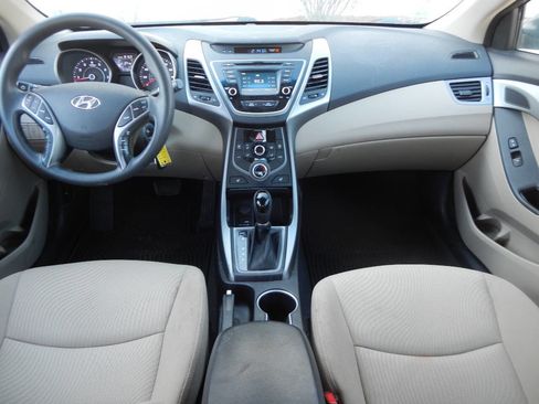 Used 2014 Hyundai Elantra SE w/ Option Group 02 image 2