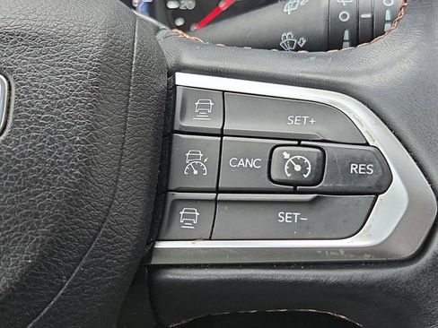 Used 2022 Jeep Compass Limited image 30