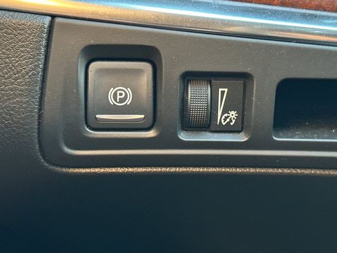 Certified 2021 Cadillac XT5 Premium Luxury image 36