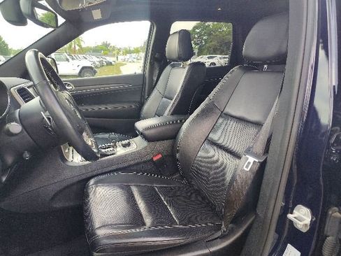 Used 2016 Jeep Grand Cherokee Limited w/ Luxury Group II AWD/4WD image 5