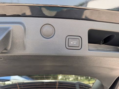 New 2027 GMC Terrain Elevation w/ Elevation Premium Package FWD image 29