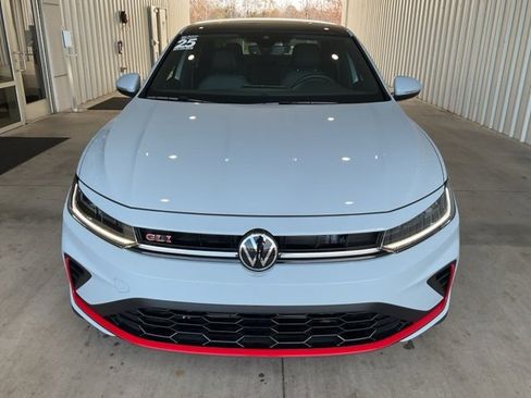 Used 2025 Volkswagen Jetta GLI Autobahn image 26