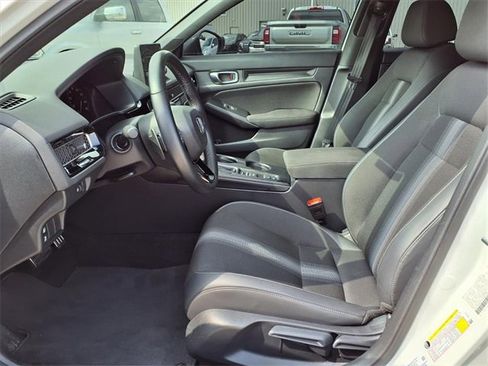 Used 2023 Honda Civic Sport image 15