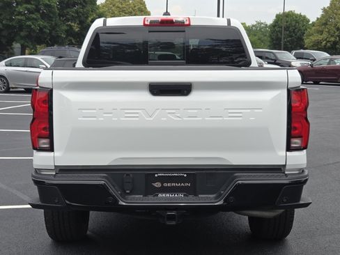 Used 2024 Chevrolet Colorado Z71 w/ Z71 Convenience Package 2 AWD/4WD image 21