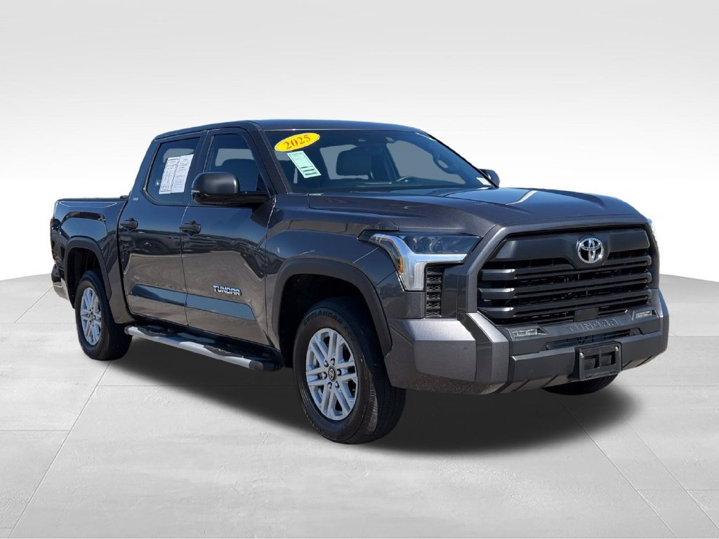 Used 2025 Toyota Tundra SR5 w/ SR5 Convenience Package AWD/4WD image 30