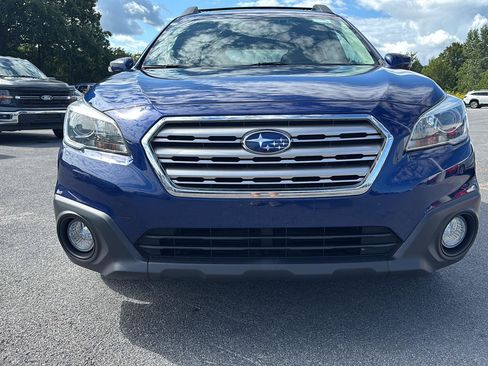 Used 2015 Subaru Outback 2.5i Premium AWD/4WD image 9