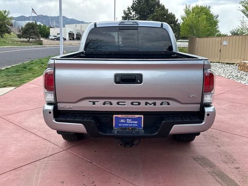Used 2021 Toyota Tacoma TRD Off-Road w/ Technology Package AWD/4WD image 6