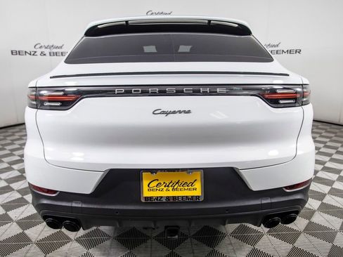 Used 2023 Porsche Cayenne Coupe AWD/4WD image 7