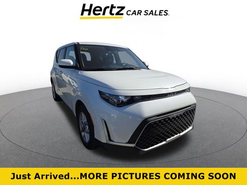 Used 2025 Kia Soul LX w/ LX Technology Package image 1