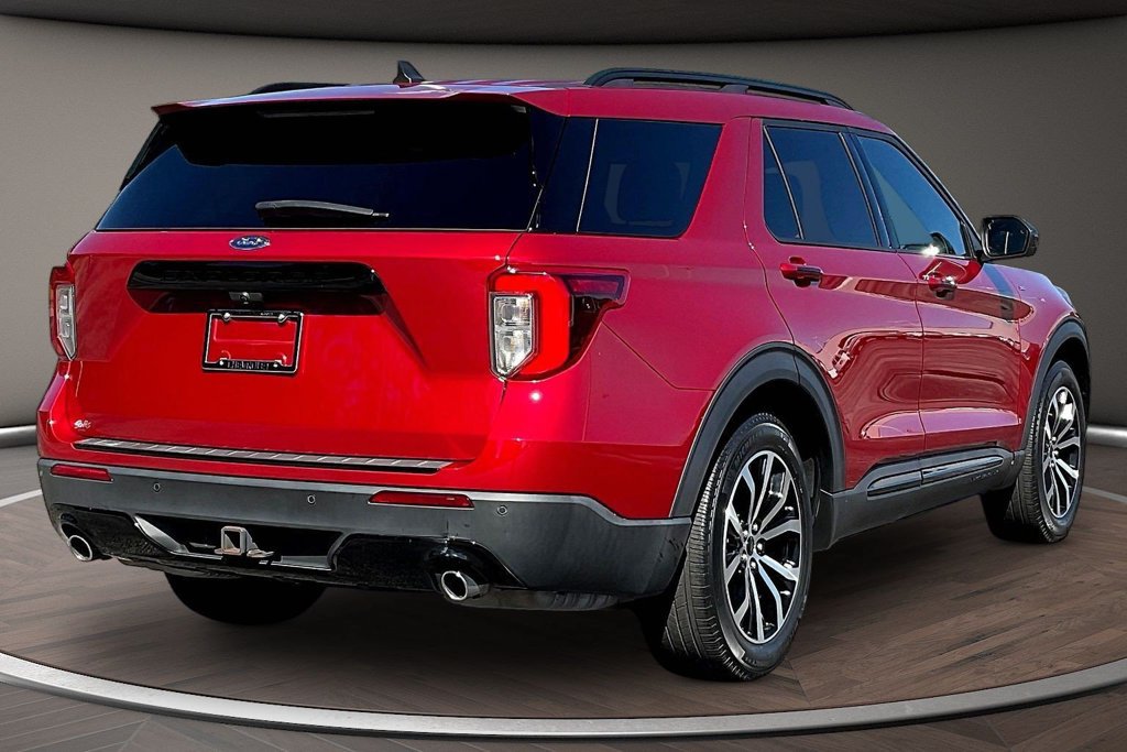 Used 2023 Ford Explorer ST-Line w/ Class IV Trailer Tow Package RWD image 6