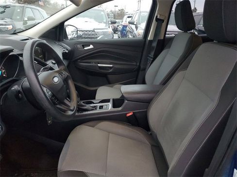 Certified 2018 Ford Escape SE w/ SE Sync 3 Package image 10