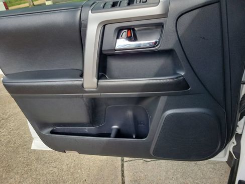 Used 2015 Toyota 4Runner SR5 RWD image 13