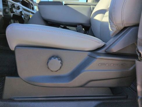 New 2026 Ford F250 XL w/ XL Chrome Package image 20