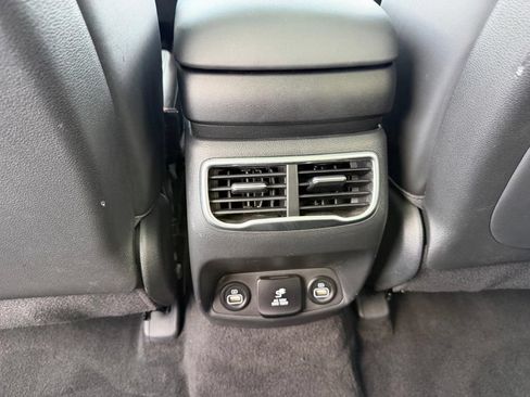 Used 2021 Hyundai Santa Fe Calligraphy AWD/4WD image 21