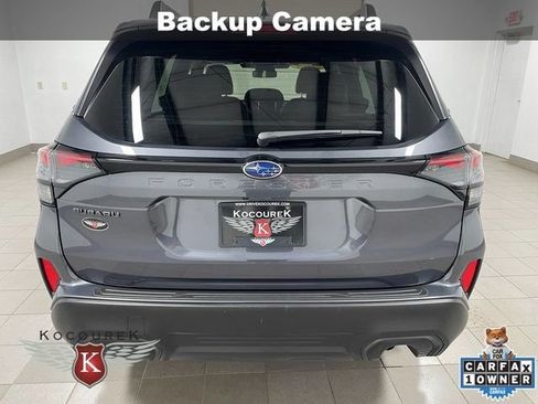 Used 2025 Subaru Forester Premium AWD/4WD image 5